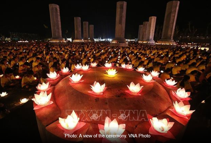Vesak 2019: Candle-lit procession for world peace